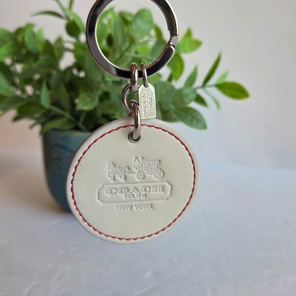 EUC COACH Baseball keychain/Charm with nickel hardware and mini Coach tag - Picture 1 of 7
